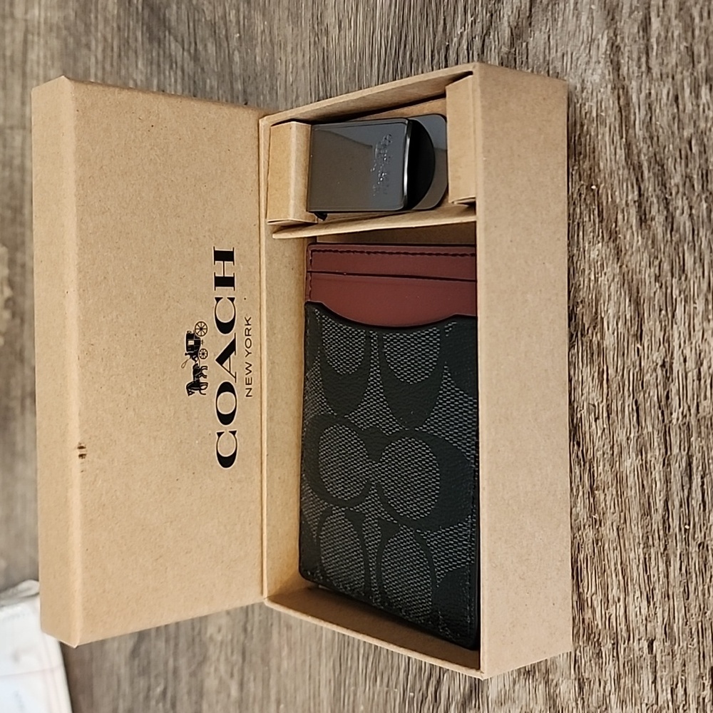 NIB Men's Coach Money/card case
